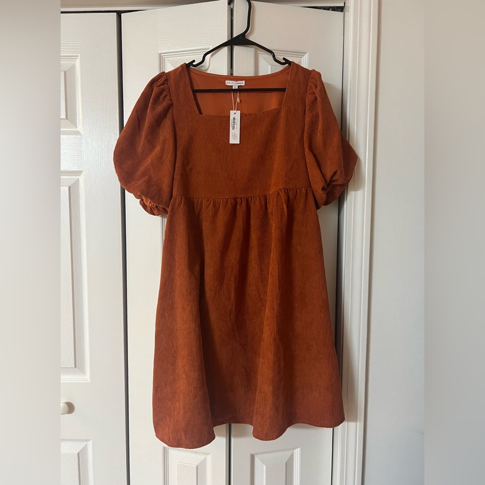 NEW WITH TAGS! NWT! Baltic born puff sleeve corduroy dress in orange
